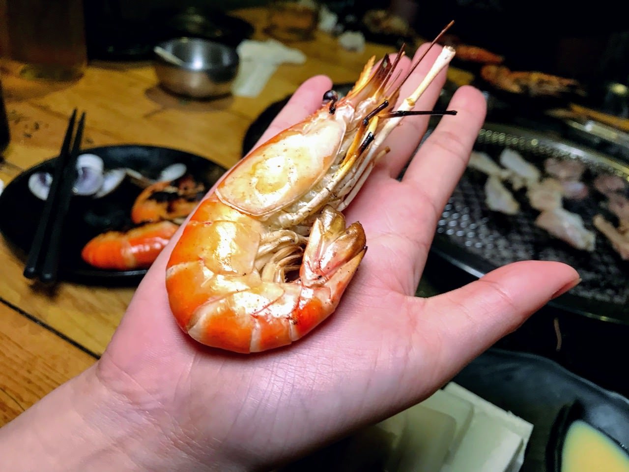 【台南｜東區】 尖叫 SCREAM 精緻炭火燒肉 台南旗艦店｜藍光蝦水道｜燒肉吃到飽