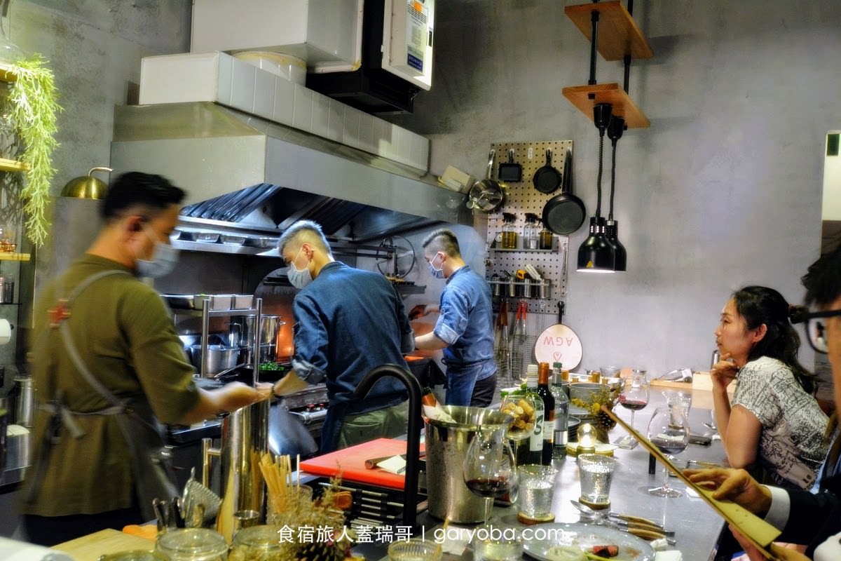 AGW Restaurant。高雄原肉柴燒的私房料理｜薩索雞、翼板牛排、櫻桃鴨胸好好食