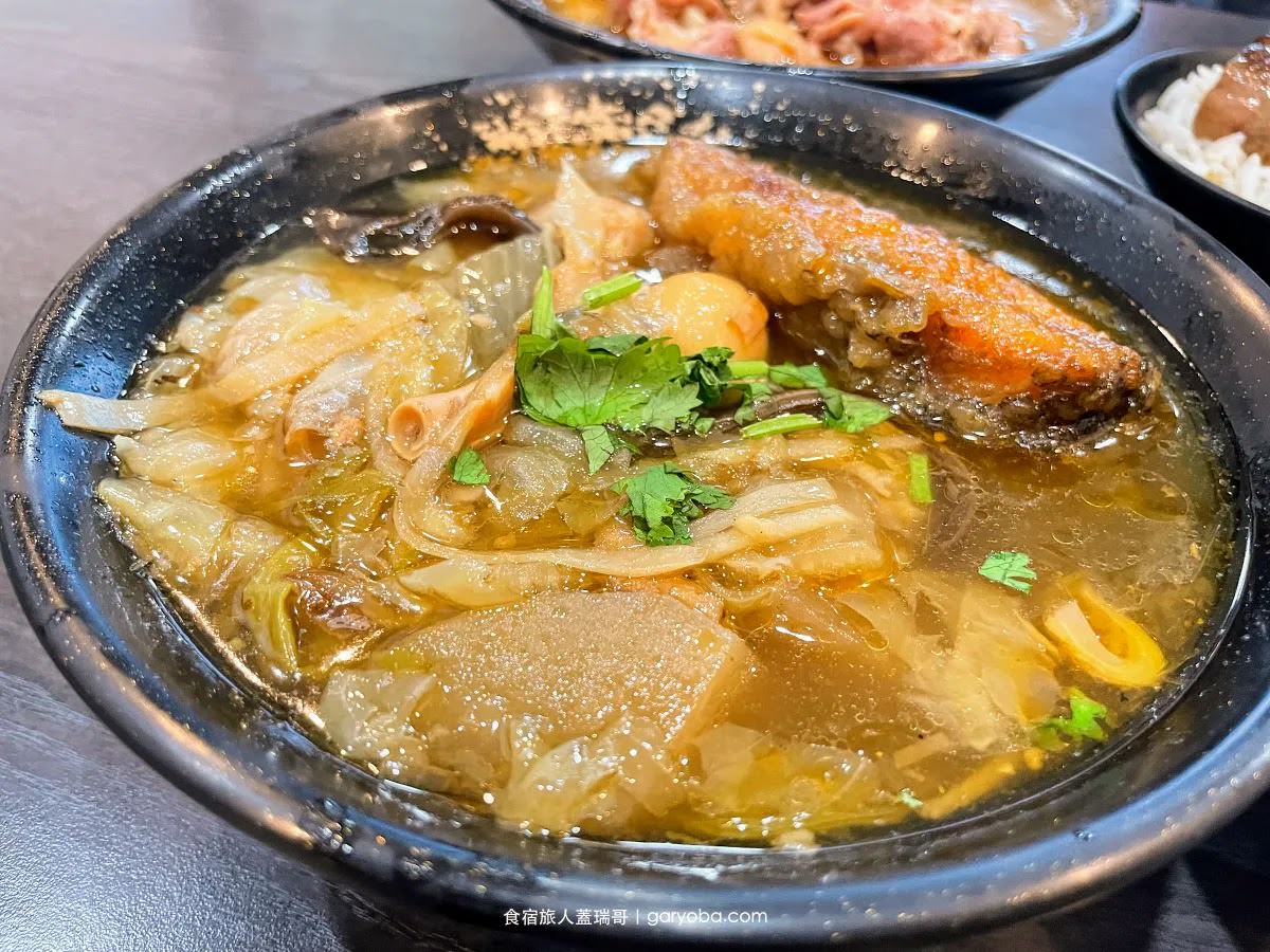 老嘴砂鍋魚頭-菜尾湯。台南傳承三代的好手藝｜當你想家時就來吃一碗