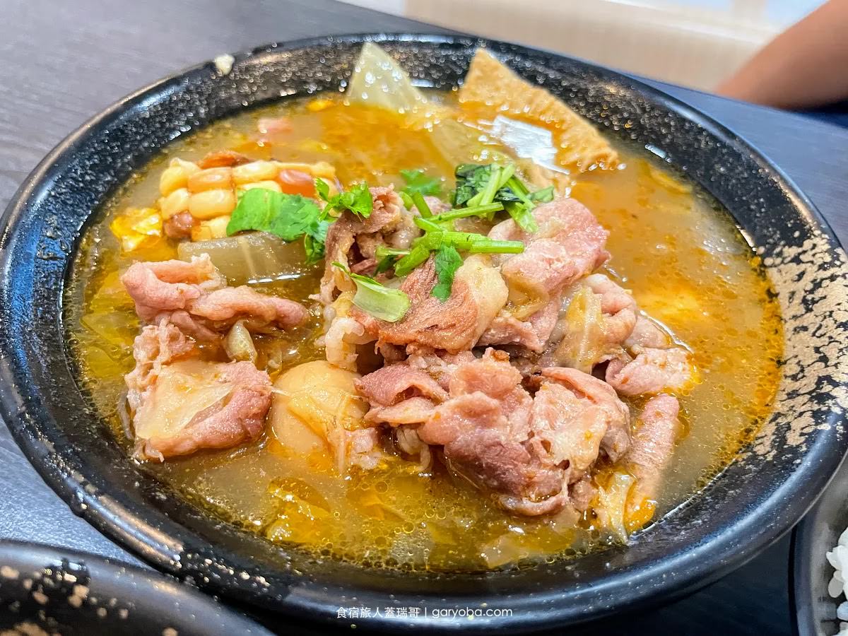 老嘴砂鍋魚頭-菜尾湯。台南傳承三代的好手藝｜當你想家時就來吃一碗